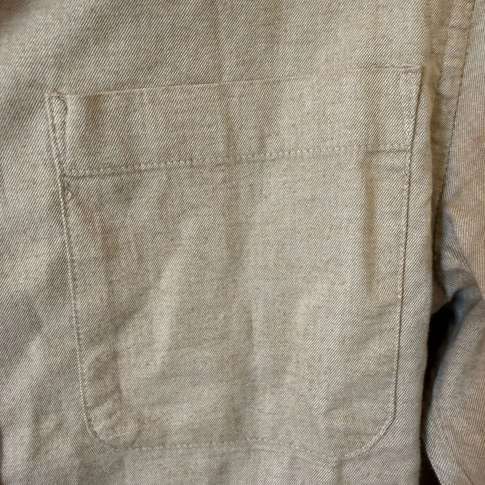 Banana Republic Men's Tan Casual Button-Down Shirt